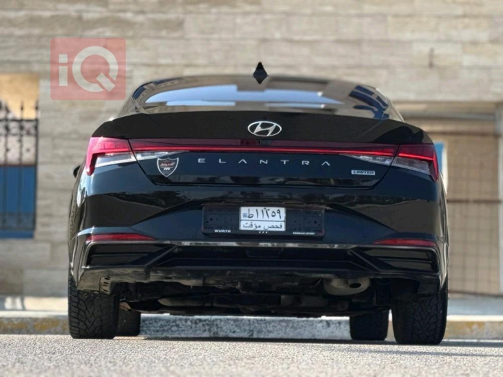 هیوندای ئەلەنترا